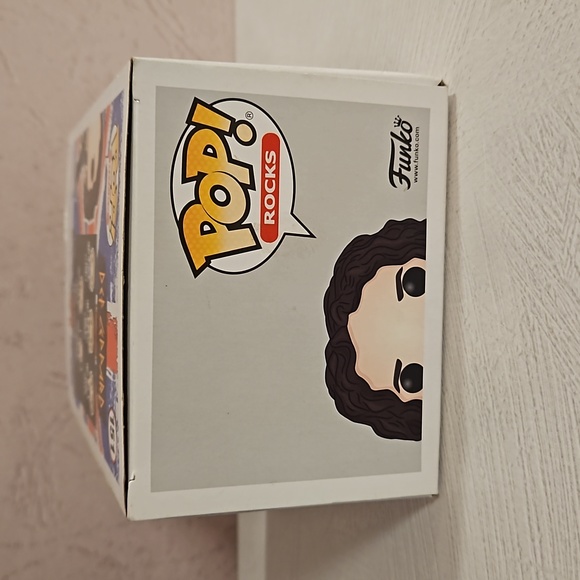 Pop! ROCKS Funk Pop Def Leppard's Vivian Campbell 151 @2020 NIB Collectible - Picture 5 of 7